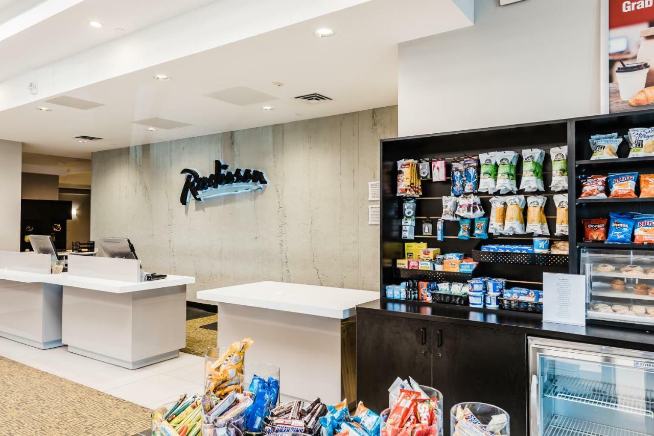 Radisson Hotel Denver-Aurora Dış mekan fotoğraf