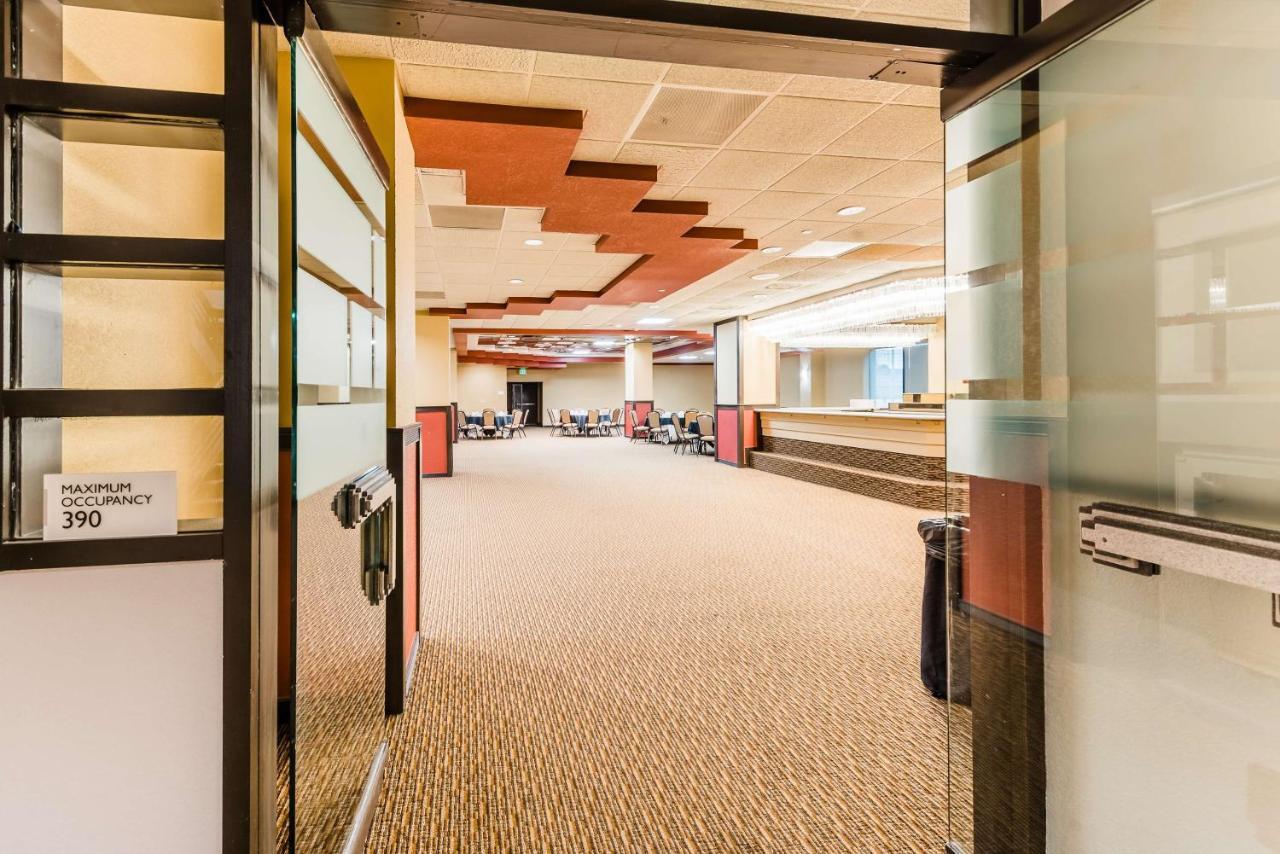 Radisson Hotel Denver-Aurora Dış mekan fotoğraf