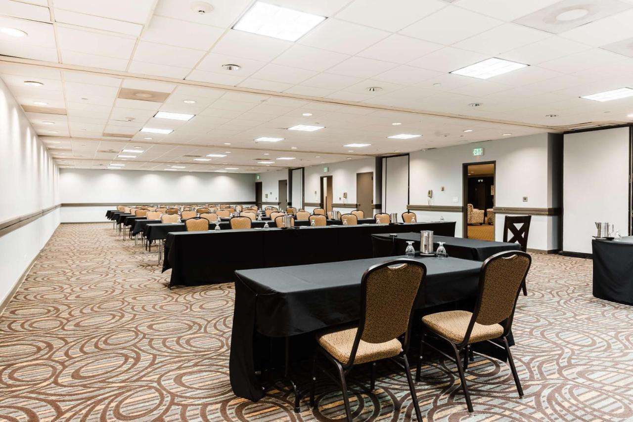Radisson Hotel Denver-Aurora Dış mekan fotoğraf